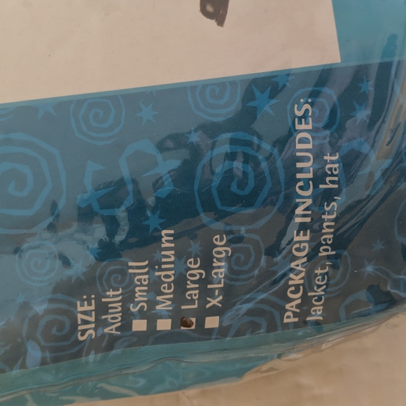 Halloween costume - Picture 2 of 2